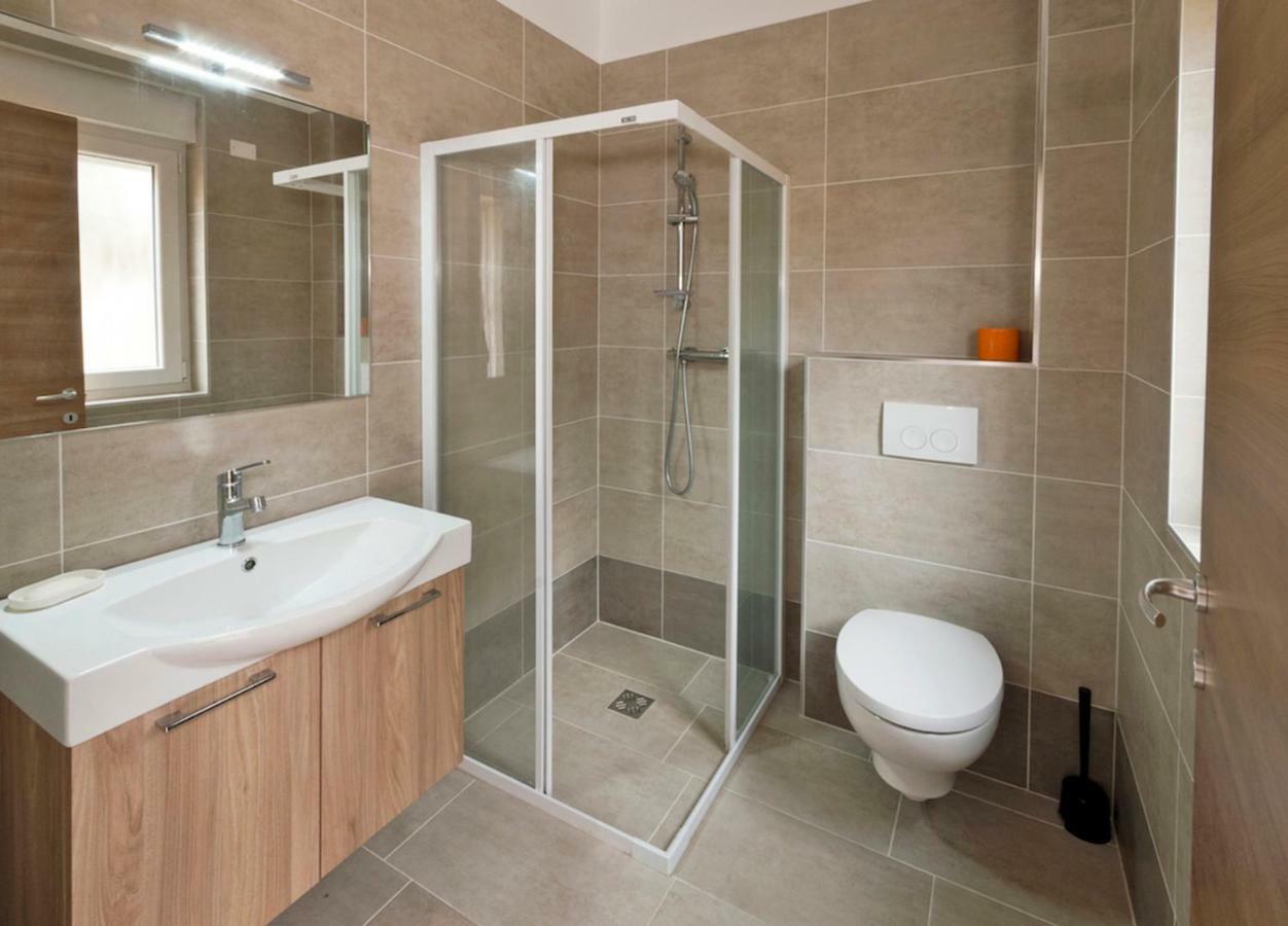 Giotto Holiday Houses Vrsi Bagian luar foto